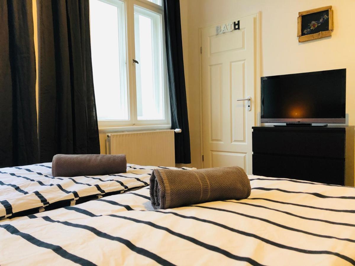 Apartamento Modernes Am Viktoria Luise Platz Berlim